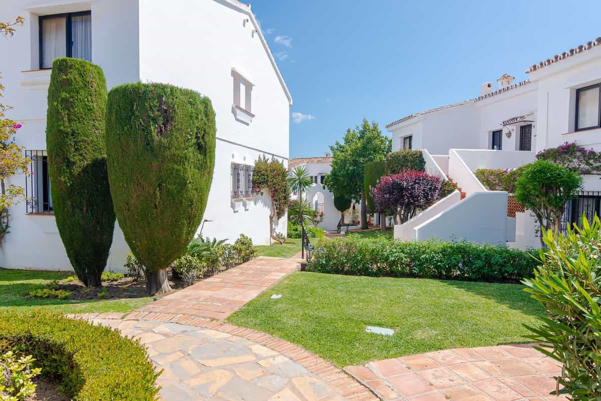 Eigentumswohnung im Benahavís, Andalusia 10226880