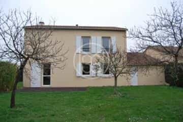 House in Gouex, Nouvelle-Aquitaine 10226942