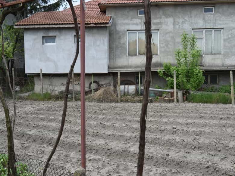 Hus i Valchidol, Varna 10227065