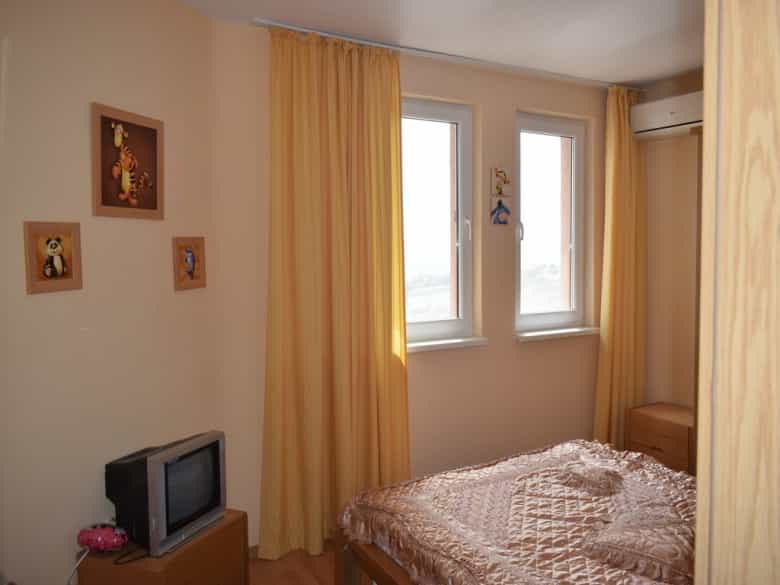 Condominium in Albena, Dobrich 10227122