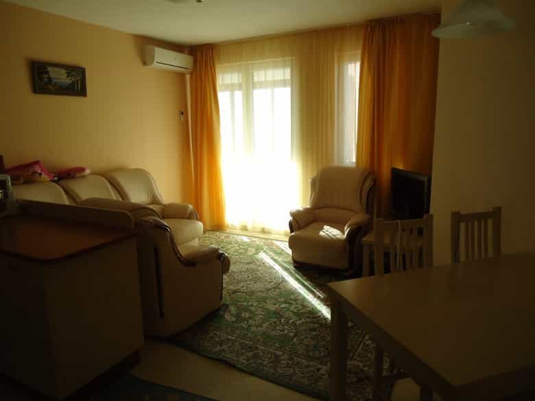 Condominium in Albena, Dobrich 10227122