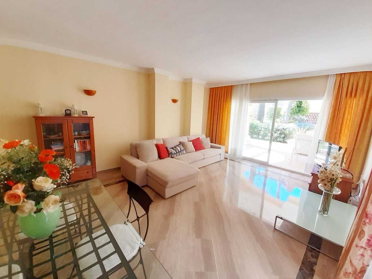 Condominium in Marbella, Andalusië 10227319