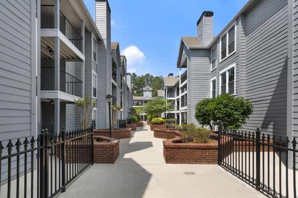 Condominium in Sandy Springs, Georgia 10227505
