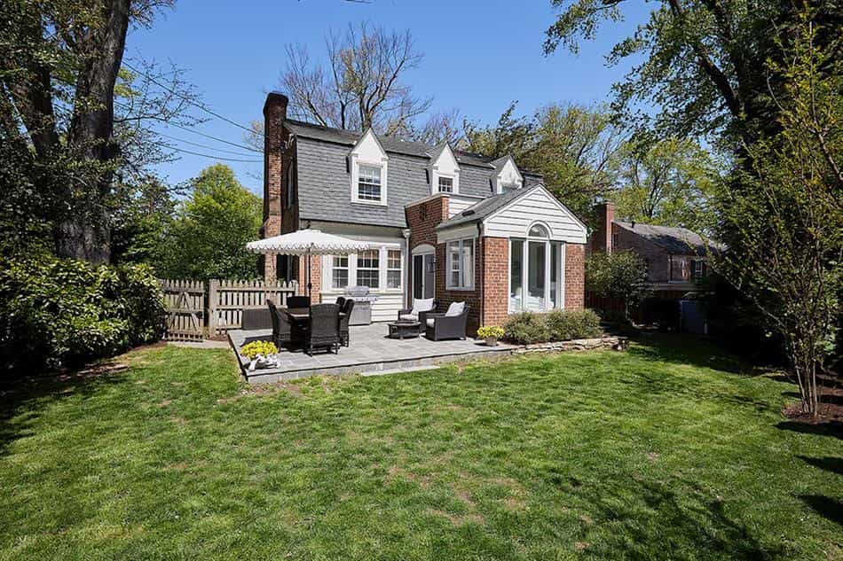 House in Chevy Chase, Maryland 10228184