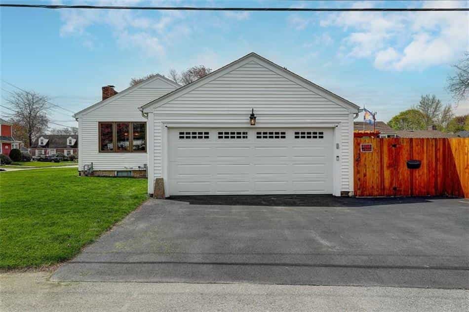 Dom w Owocowe Wzgórze, Rhode Island 10228452