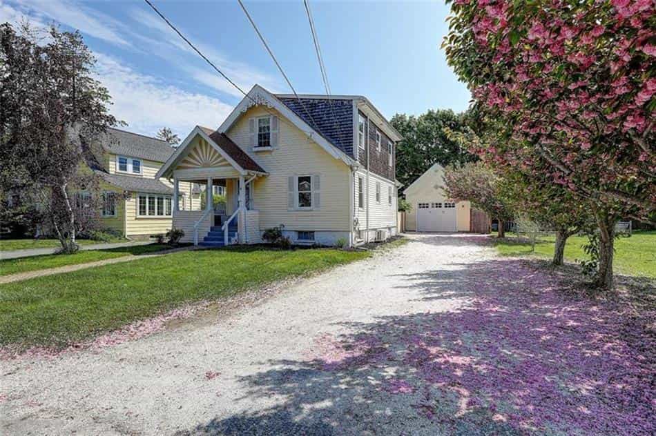 Dom w Annawomscutt, Rhode Island 10228531