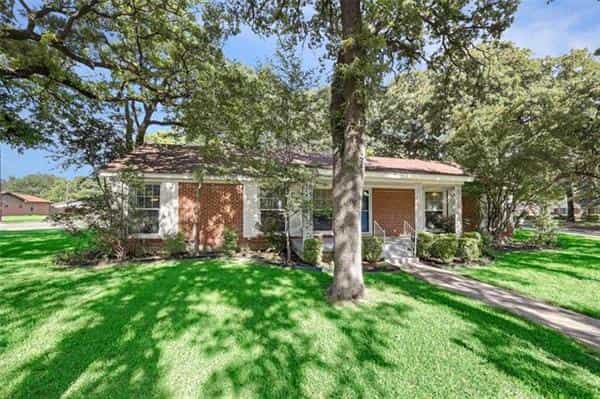 House in Haltom City, Texas 10228796
