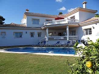 rumah dalam Benalmadena, Andalusia 10228921