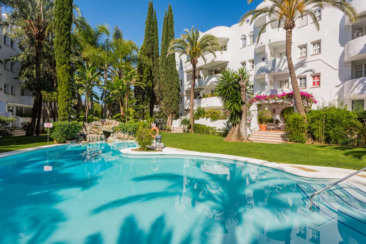 Condominium in Marbella, Andalusië 10229023