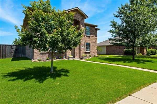House in Liberty Grove, Texas 10229157