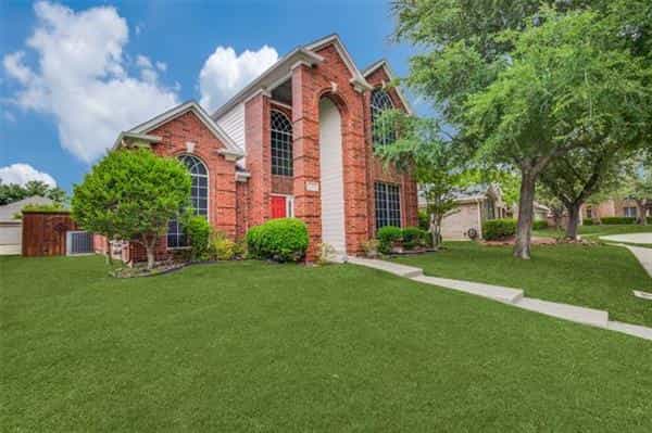 House in Highland Village, Texas 10229278