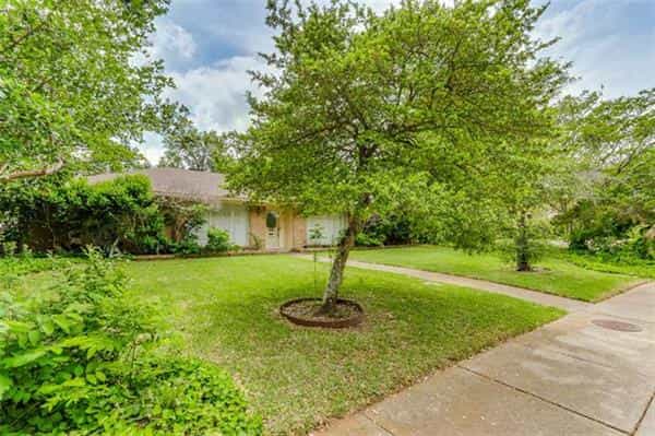 House in Rawlins, Texas 10229728