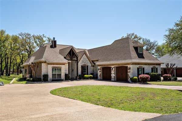 House in Kemp, Texas 10229902