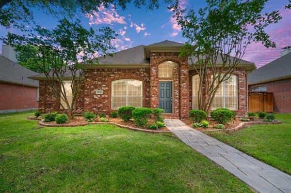 House in Plano, Texas 10230004