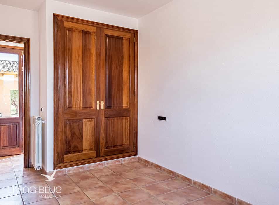 Tanah dalam Biniali, Illes Balears 10230040