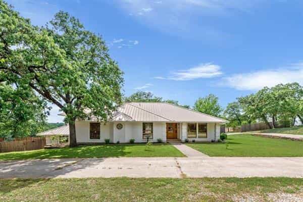 House in Westlake, Texas 10230130