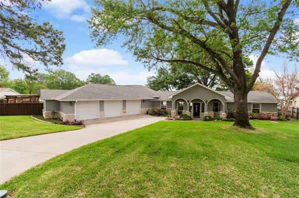 House in Mabank, Texas 10230176