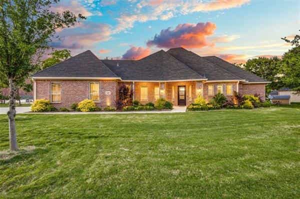 House in Winkler, Texas 10230206