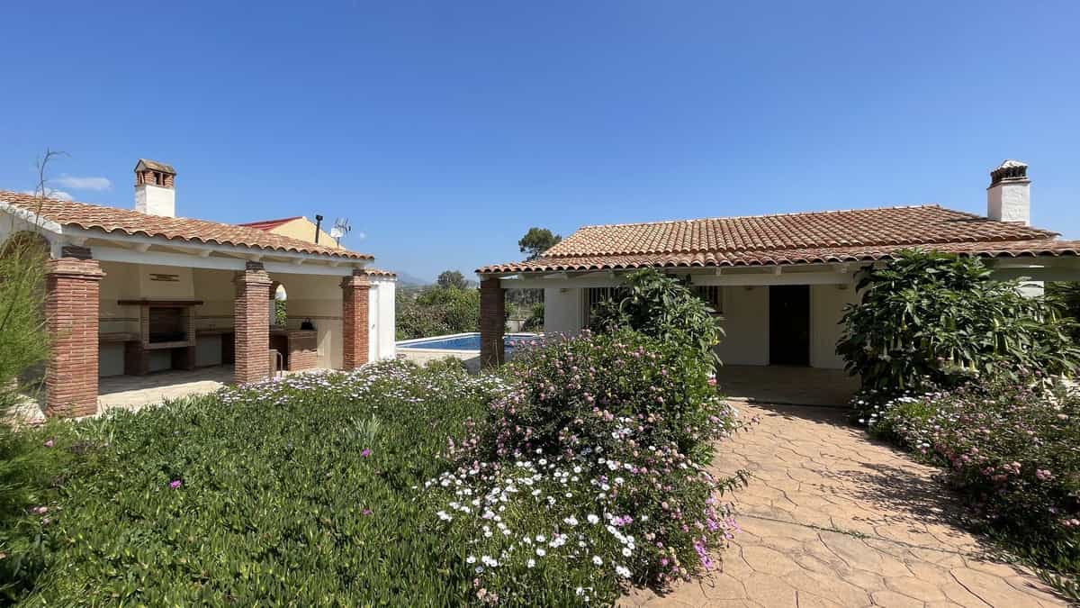 House in Coin, Andalusia 10230222