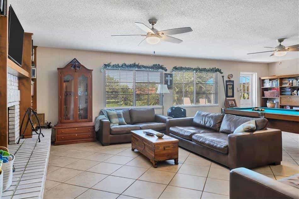 House in Bradenton, Florida 10230461