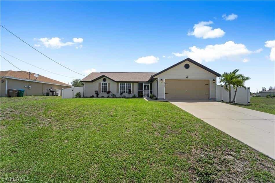 Huis in Cape Coral, Florida 10230499