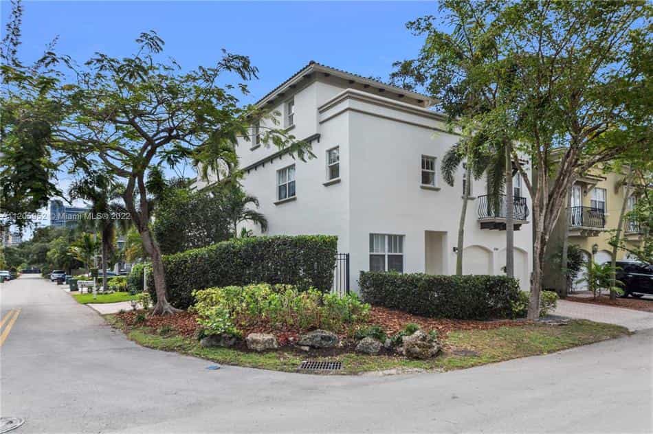 公寓 在 Fort Lauderdale, Florida 10230553