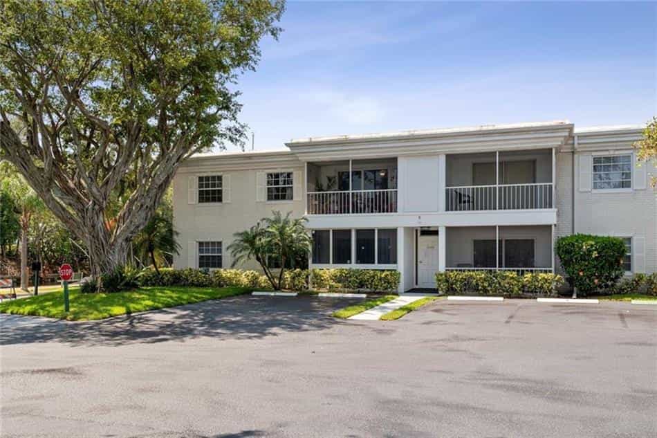 Condominium in Fort Lauderdale, Florida 10230558