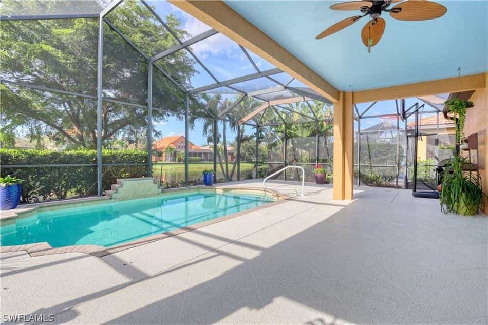 House in Fort Myers, Florida 10230596