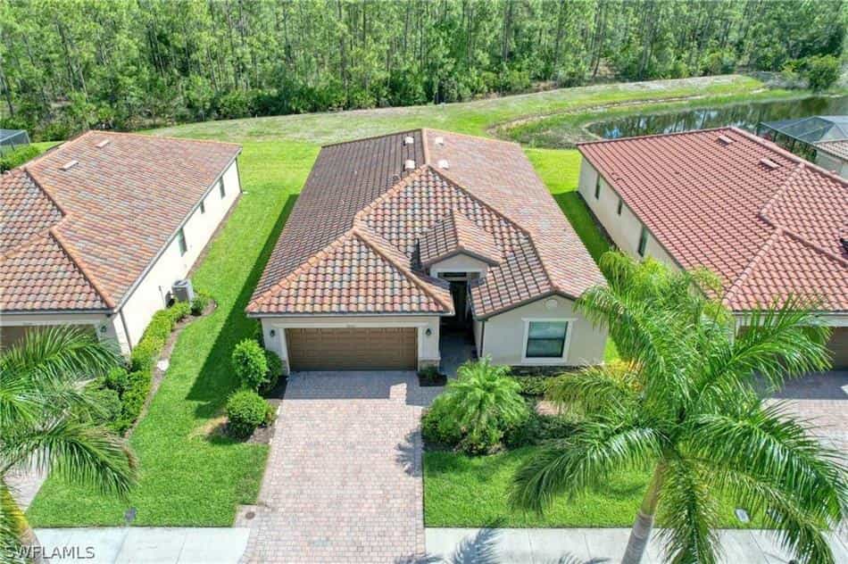 House in Fort Myers, Florida 10230603