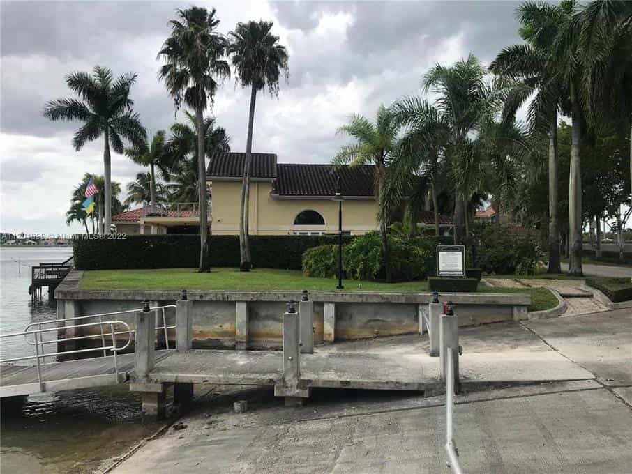 Eigentumswohnung im Miami, Florida 10230688