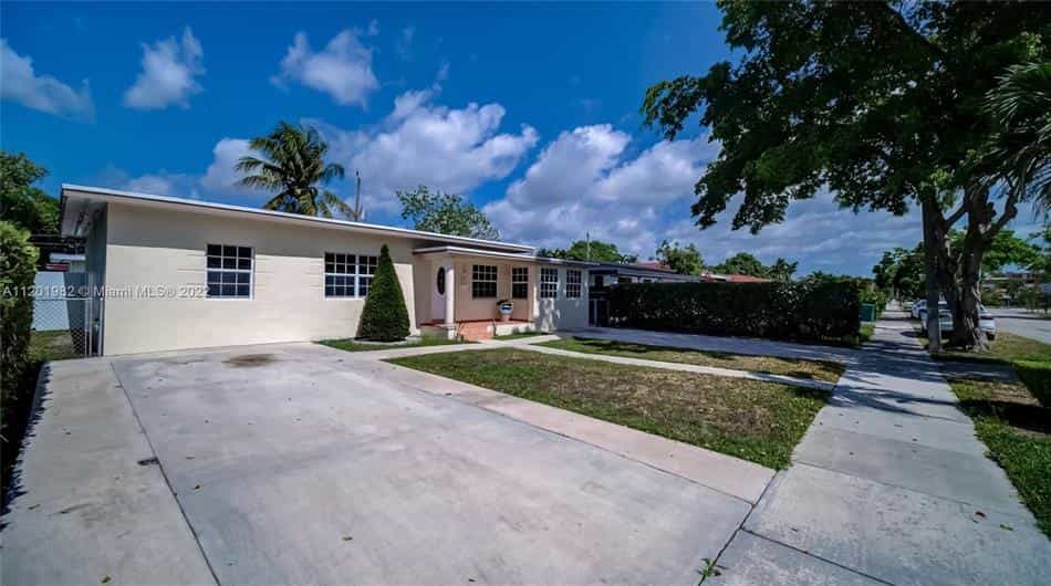 Eigentumswohnung im Coral Gables, Florida 10230692