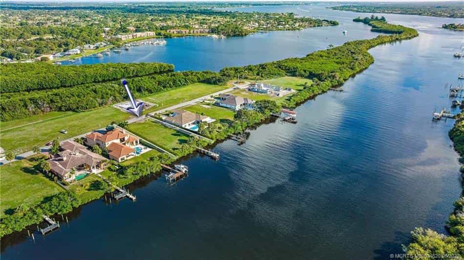 Land in North River Shores, Florida 10230735