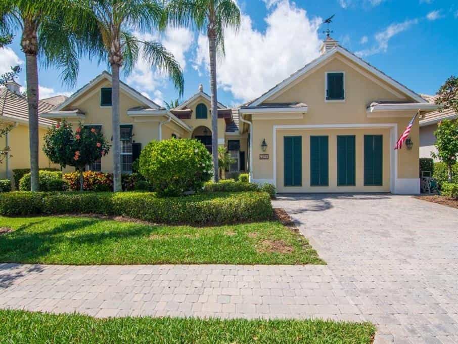 House in Wabasso Beach, Florida 10230850