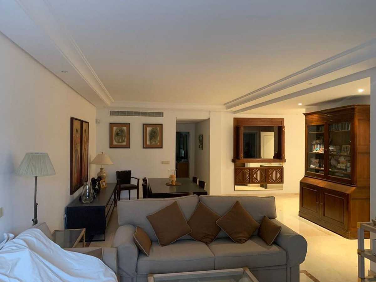 Condominium in Marbella, Andalusia 10230983