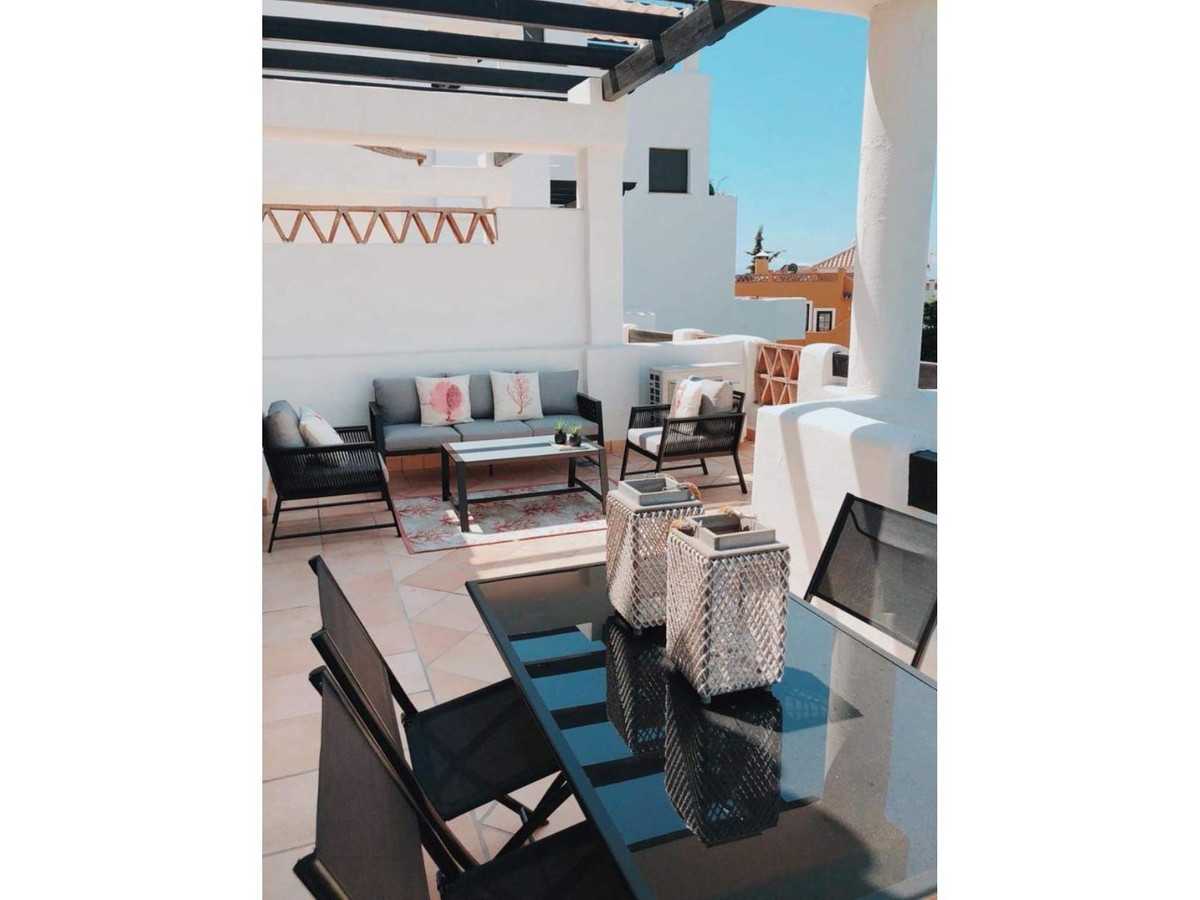 Condominium in Marbella, Andalucía 10231868