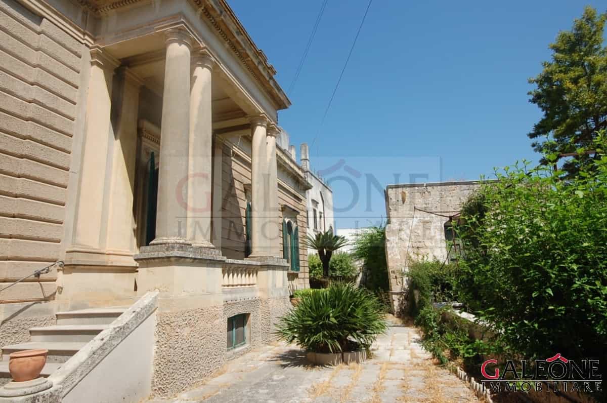 casa en Galatina, Apulia 10232106