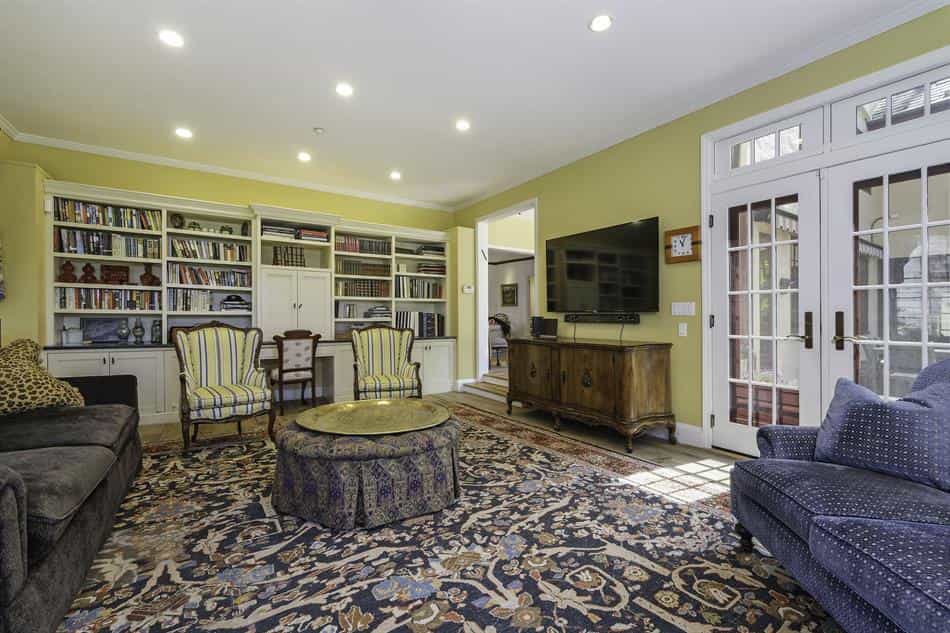 House in Scarsdale, New York 10232425
