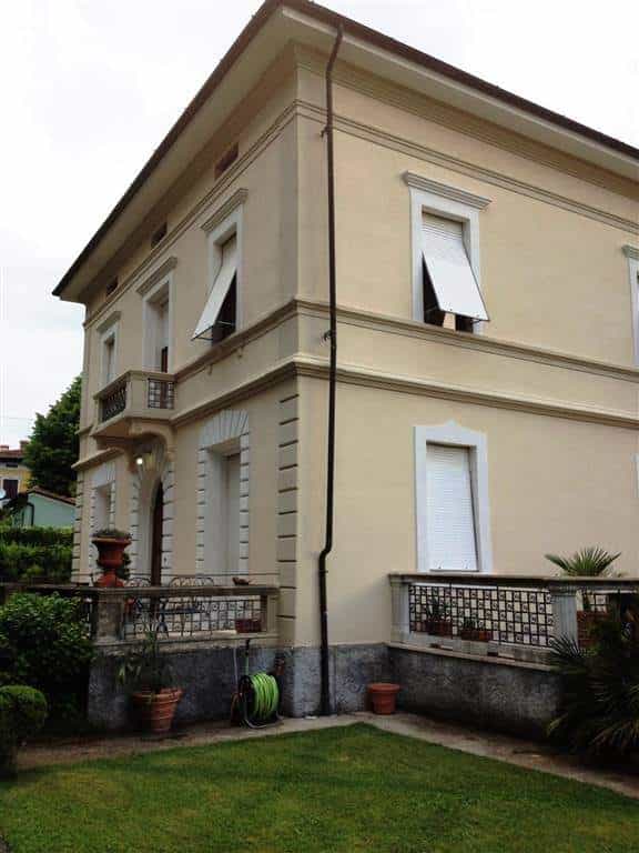 House in Barga, Tuscany 10232769