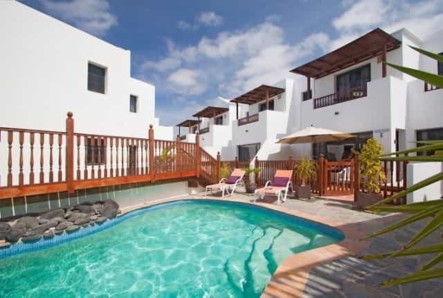 Condominium dans Caleta de Sebo, les îles Canaries 10232883