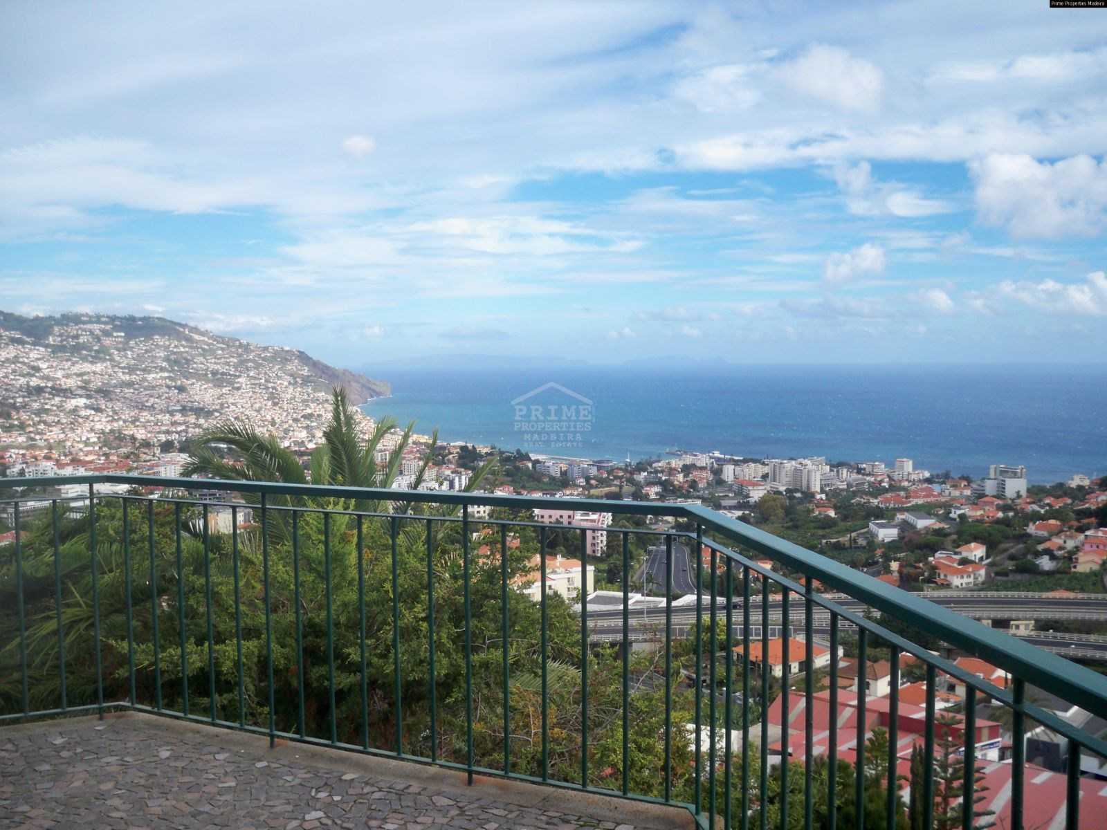 жилой дом в Funchal, Madeira 10233039