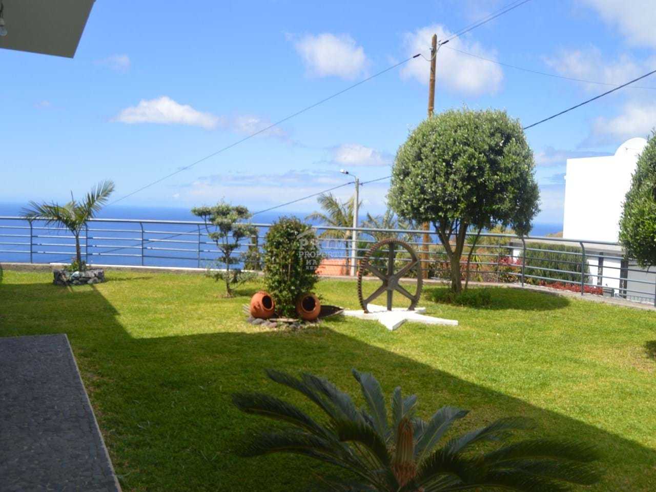 rumah dalam Estreito da Calheta, Madeira 10233045