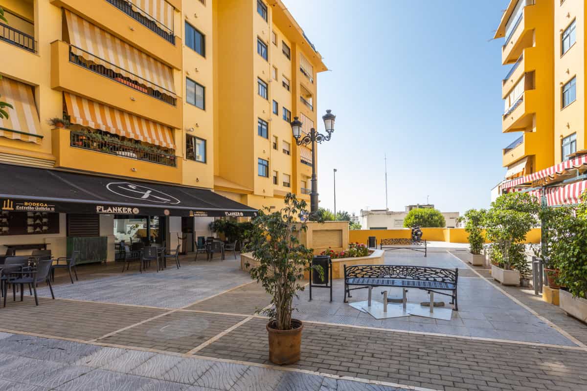 Condominium in San Pedro de Alcantara, Andalusia 10233418