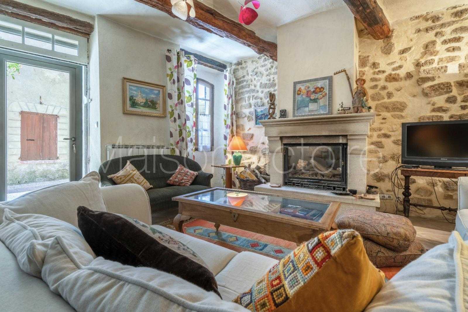 House in Mazan, Provence-Alpes-Cote d'Azur 10233887