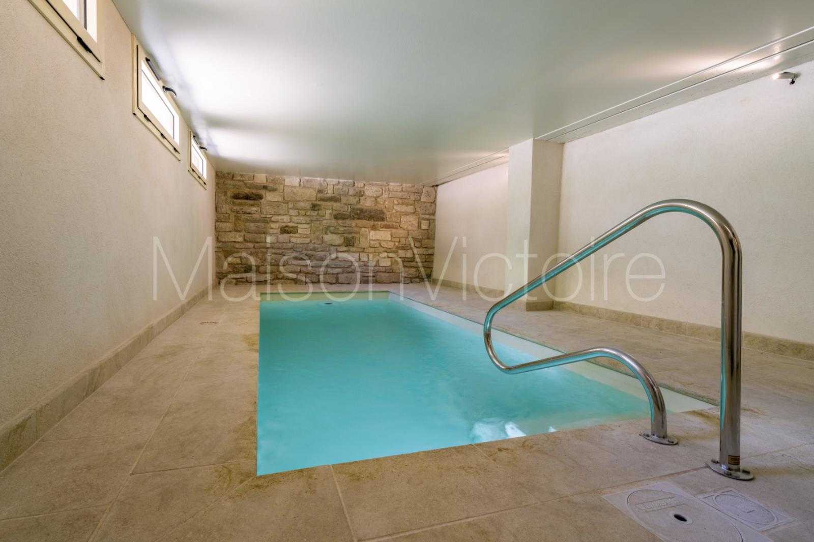 Talo sisään Mazan, Provence-Alpes-Cote d'Azur 10233887