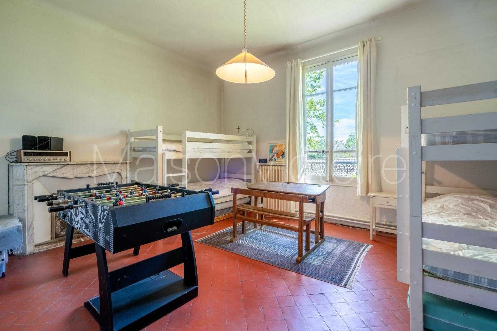 rumah dalam Avignon, Provence-Alpes-Côte d'Azur 10233889