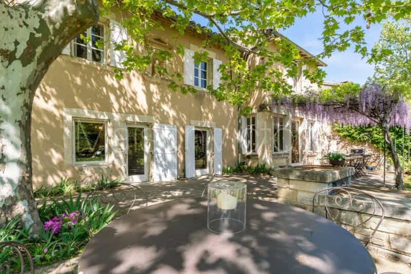 House in Montfavet, Provence-Alpes-Cote d'Azur 10233889