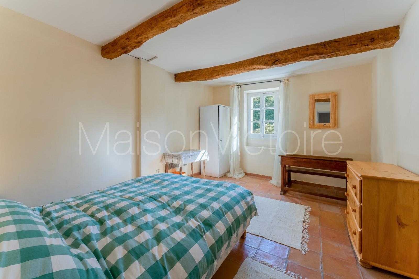 Casa nel Saignon, Provence-Alpes-Côte d'Azur 10233892