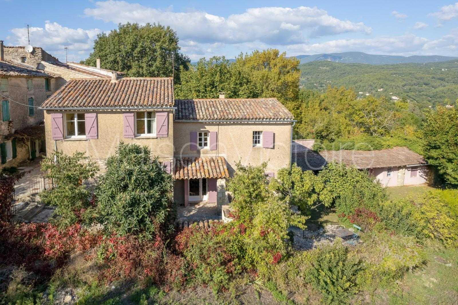 Casa nel Saignon, Provence-Alpes-Côte d'Azur 10233892