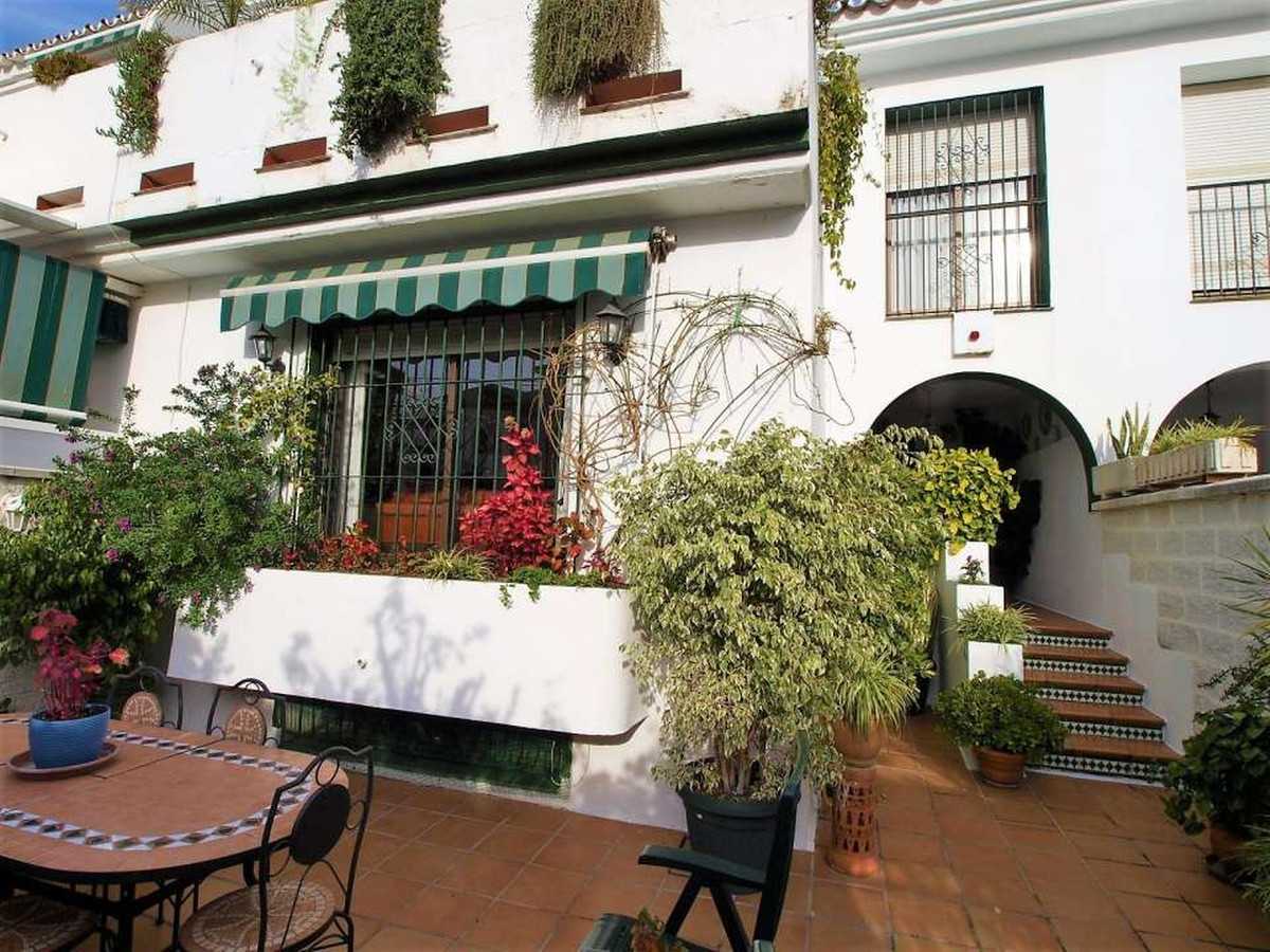 Talo sisään San Pedro de Alcantara, Andalusia 10234031