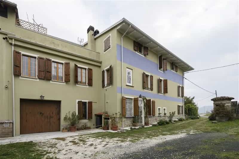 Кілька будинків в Сальсомаджоре Терме, Емілія-Романья 10234243